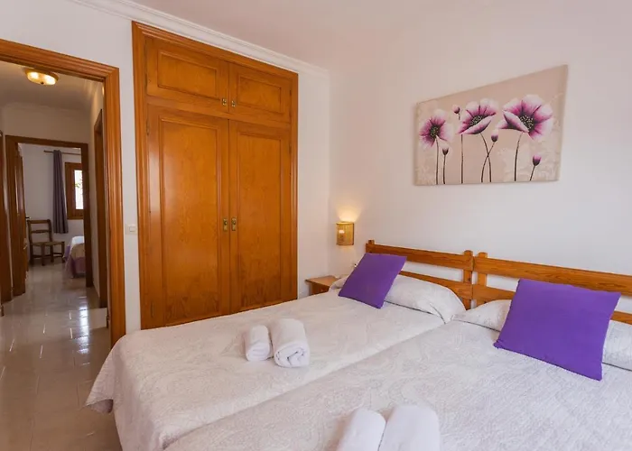 Loes * Playa Son Bou